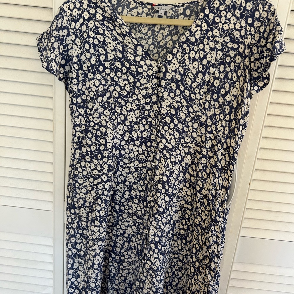 Rails Black and White V-neck Puff Sleeve Mini Dress